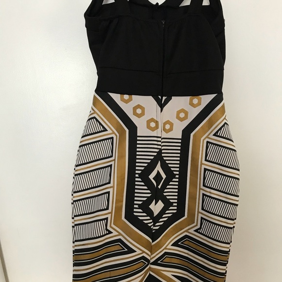 BEAUTIFUL UNIQUE DRESS - Picture 3 of 3